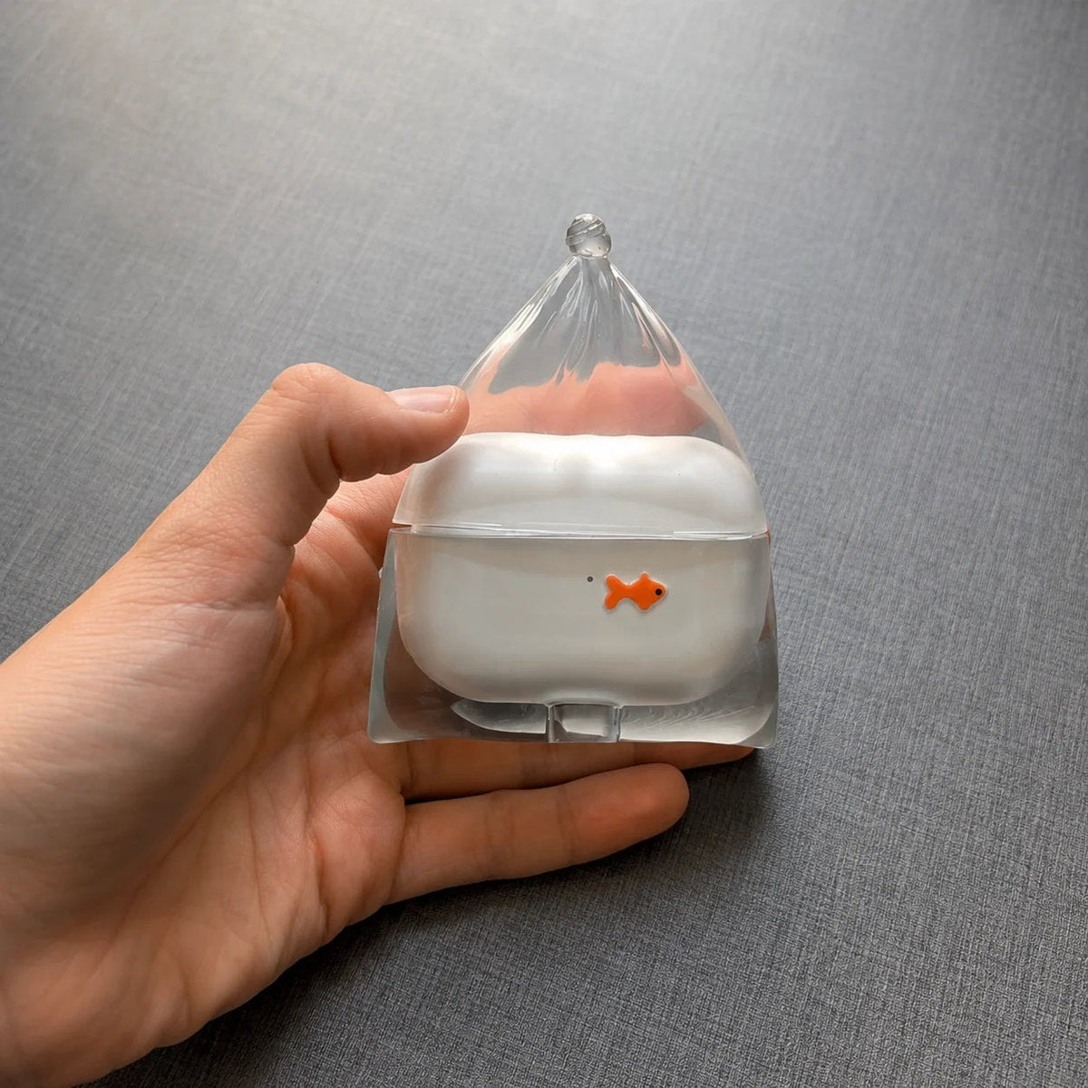 🐠 Goldfish Aquarium AirPods Case – Cute Transparent Protective Cover