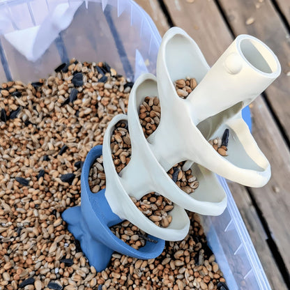 🐟 Fishbone Garden Bird Feeder – Fun Hanging Feeder for Backyard Birds