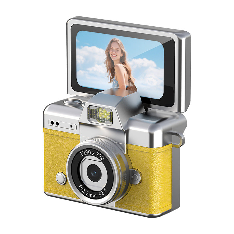 📸 Mini Retro Digital Camera with 180° Flip Screen – 32GB Card Included