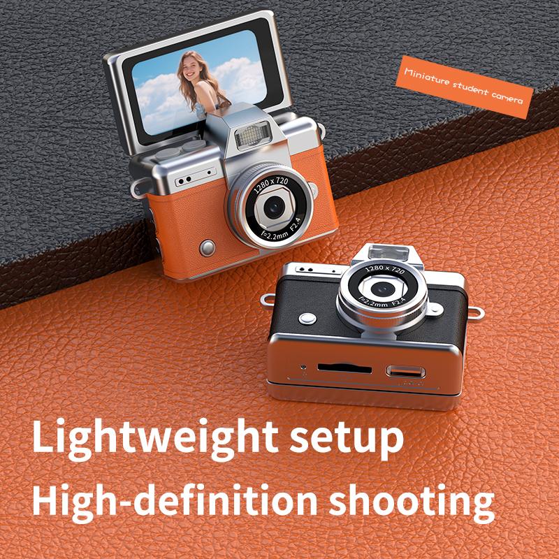 📸 Mini Retro Digital Camera with 180° Flip Screen – 32GB Card Included