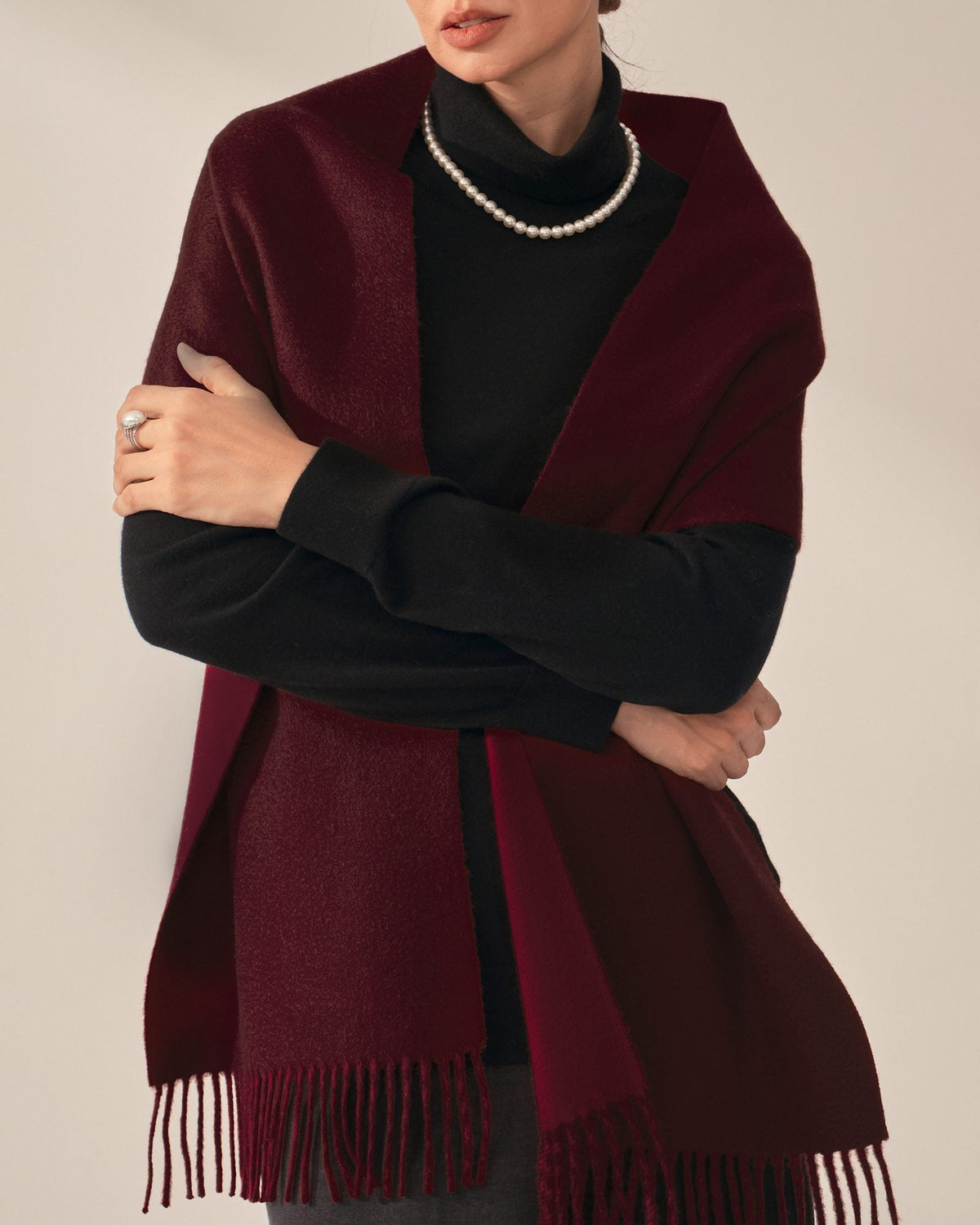 Pure cashmere scarf look