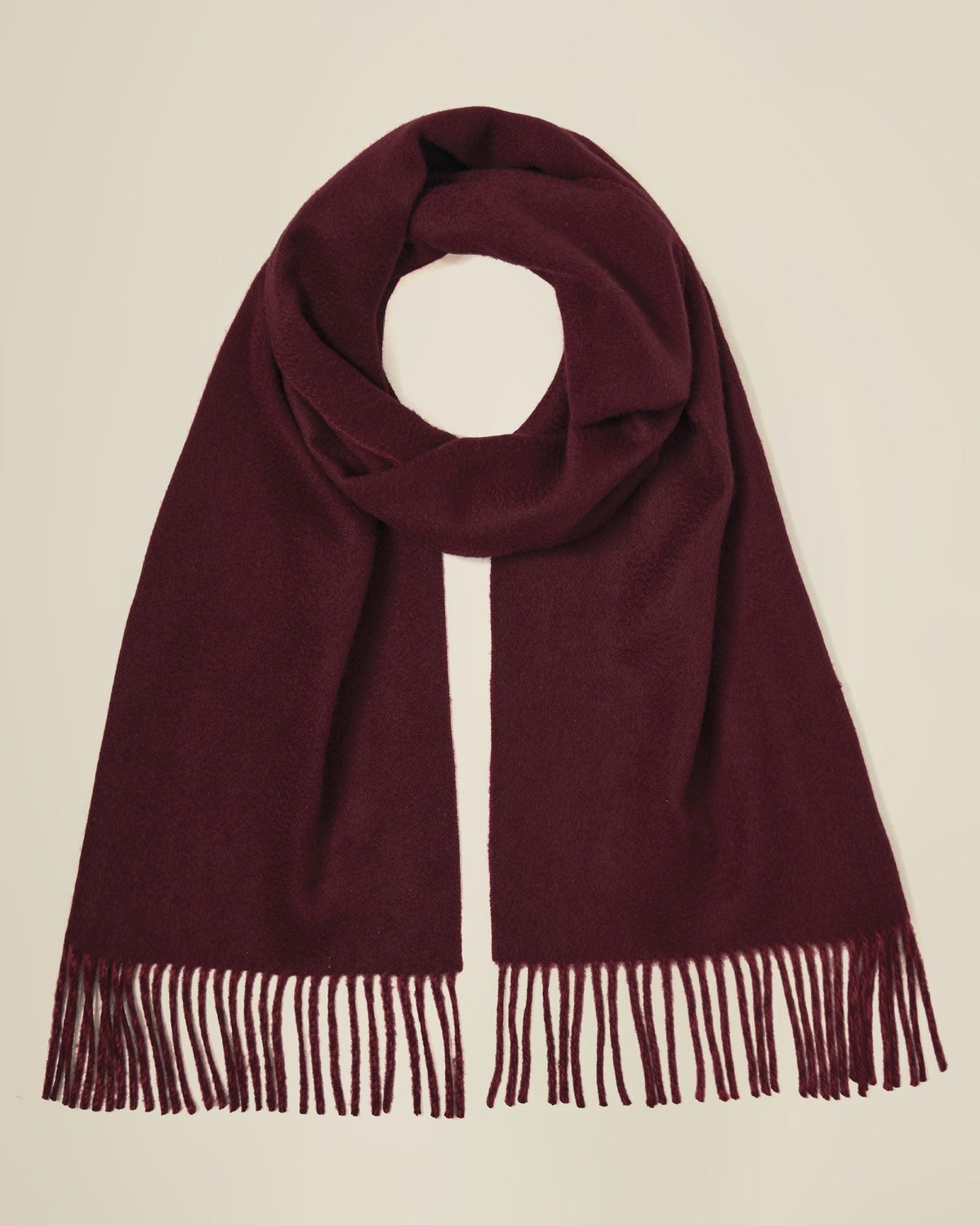 Pure cashmere scarf detail